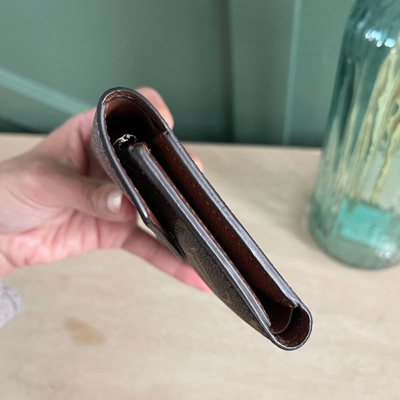 ❌SOLD❌Mint Louis Vuitton Victorine Wallet Monogram Compact MI4147 - Picture 4 of 16